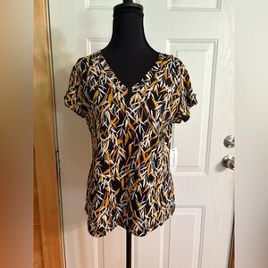 Liz Claiborne Brown Short Sleeve Fitted Blouse size Small NWT